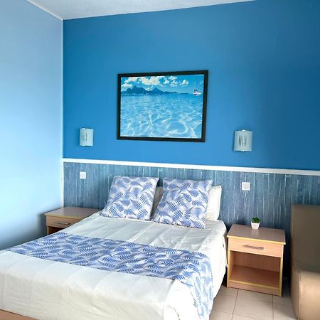 Blue Beryl Guest House Блу-Бэй Экстерьер фото